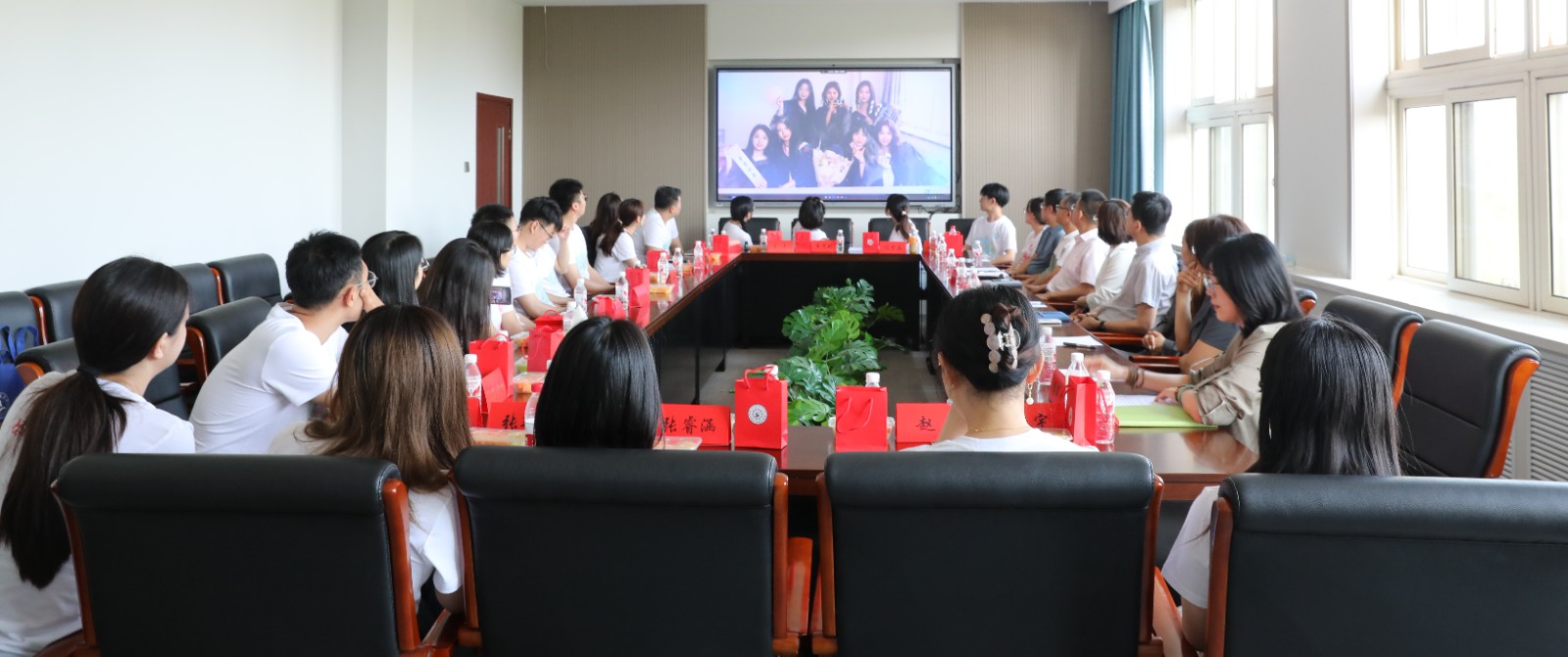 1750299452709605.jpg 383A8824_副本.jpg